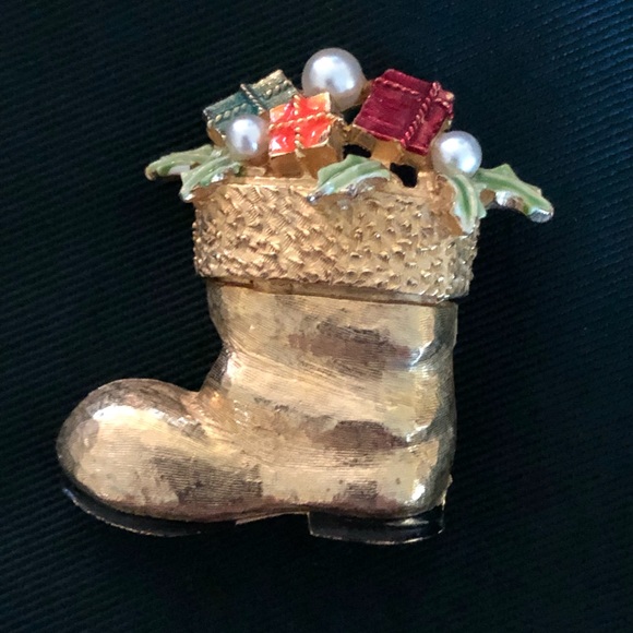 Vintage Christmas Stocking Boot Brooch - Picture 2 of 7